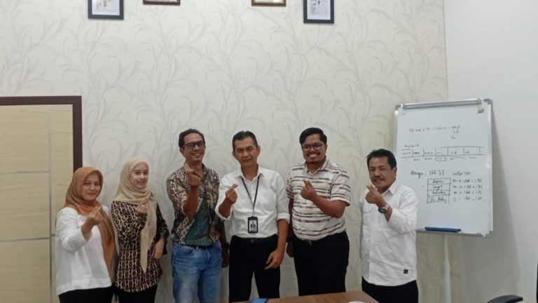 Dukung Visi “Kampung Bahagia”, Assoc. Prof. Dr. Ade Oktarino Paparkan Strategi Smart Waste Governance Kota Jambi 2026-2028