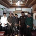 KETUA MUI PROVINSI JAMBI APRESIASI KEPEDULIAN KAJATI JAMBI DALAM MEMBANTU PENYELESAIAN IJAZAH SISWA KURANG MAMPU